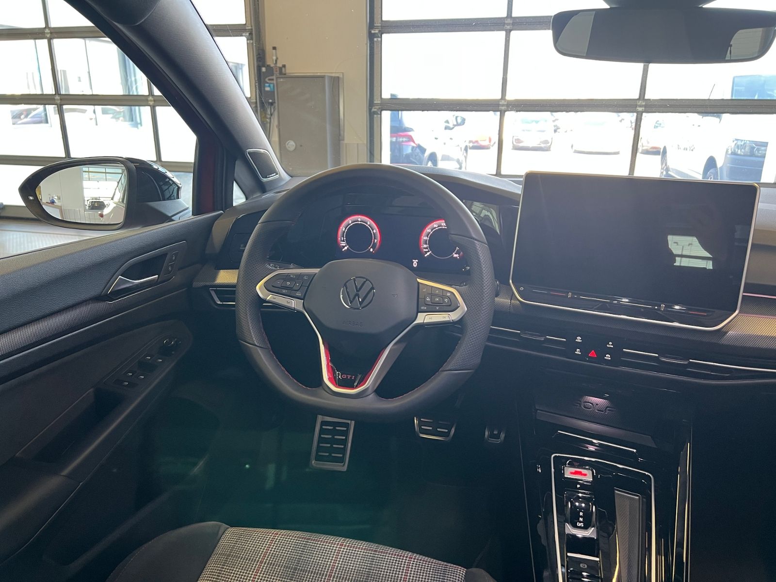 Fahrzeugabbildung Volkswagen Golf VIII GTI 2.0 TSI DSG *AHK, LED, Black Style