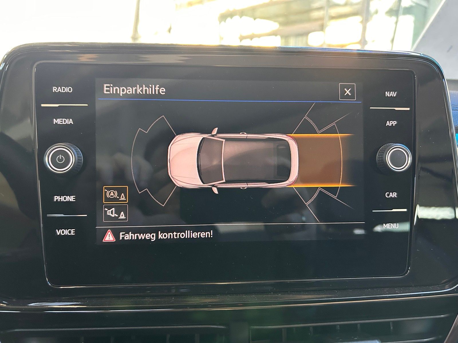 Volkswagen T-Roc - Bild 11