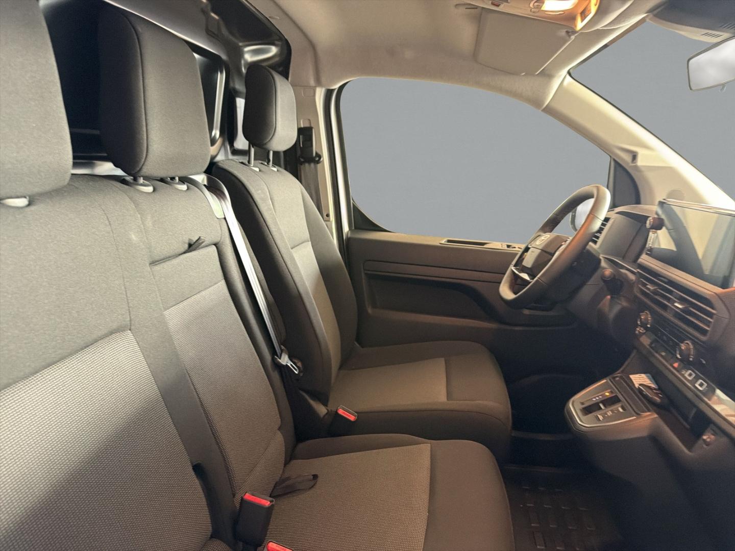 Toyota Proace L2 2.2 D-4D Kasten Select 4-türig 8-Stufe