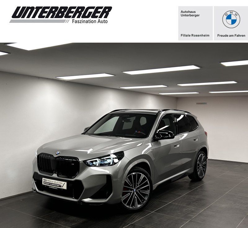BMW X1 M35i xDrive M Sportpaket Pro Pano. AHK Lhz. D