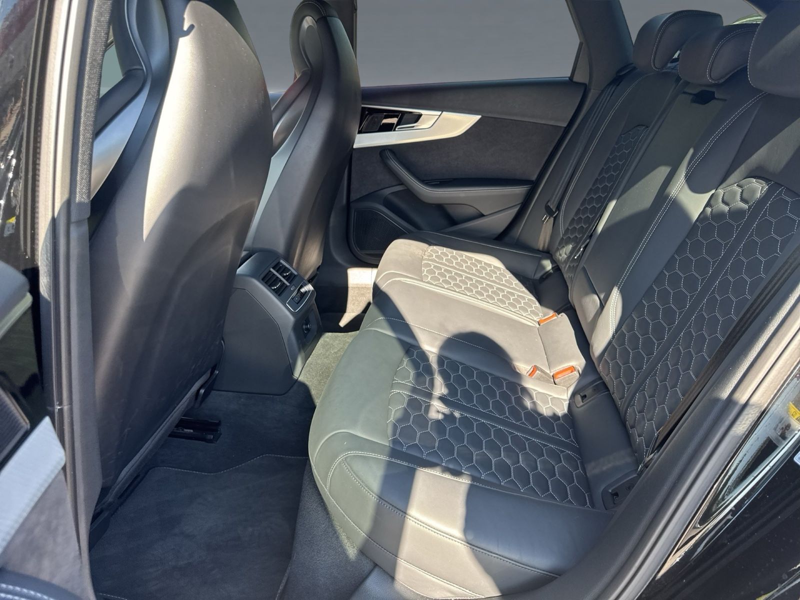 Audi RS4 - Bild 13