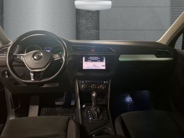 Volkswagen Tiguan - 10