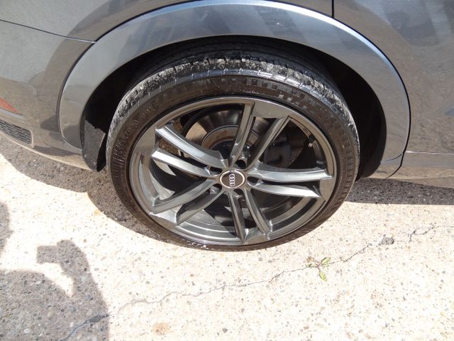 Fahrzeugabbildung Audi Q3 sport quattro/2xS-Line/2.Hd/Pano/AHK/Kam/Navi