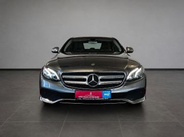 Mercedes E 200 - 2