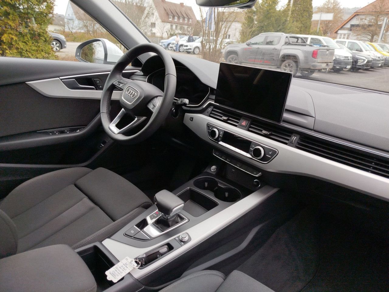 Fahrzeugabbildung Audi A4 Avant S line 40 TFSI 150(204) kW(PS) S tronic