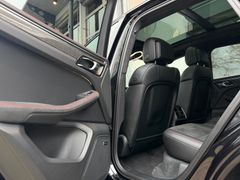 PORSCHE Macan GTS / 360°KAMERA / BOSE / PANORAMA PORSCHE Macan GTS / 360°KAMERA / BOSE / PANORAMA