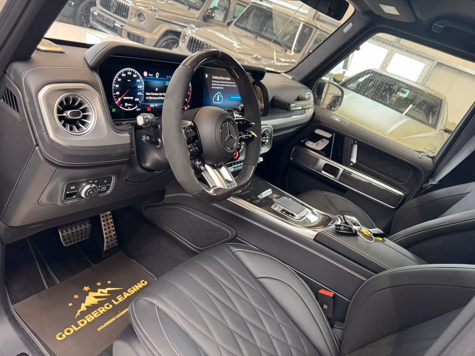 Mercedes-Benz G63 AMG FULL CARBON  ACTIVE RIDE A22 DVD WEBASTO