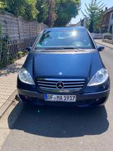 Mercedes-Benz A 170 AVANTGARDE Avantgarde - blaue Mercedes-Benz A 170