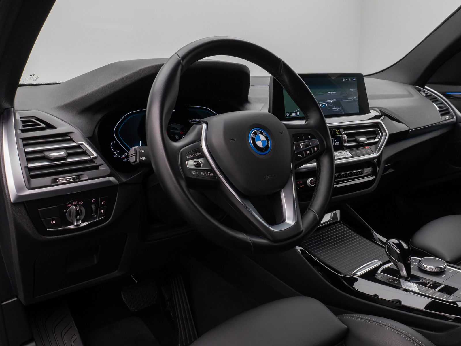 Fahrzeugabbildung BMW X3 xD30e Laser Kamera HUD DAB AHK Komfort 19Zoll