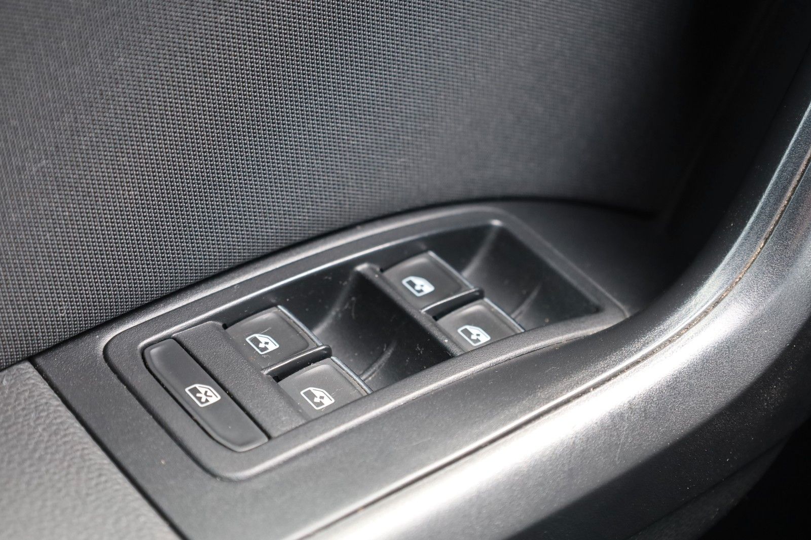 Fahrzeugabbildung SEAT Ateca FR 1,5 TSI *Navi *SHZ *Winterräder