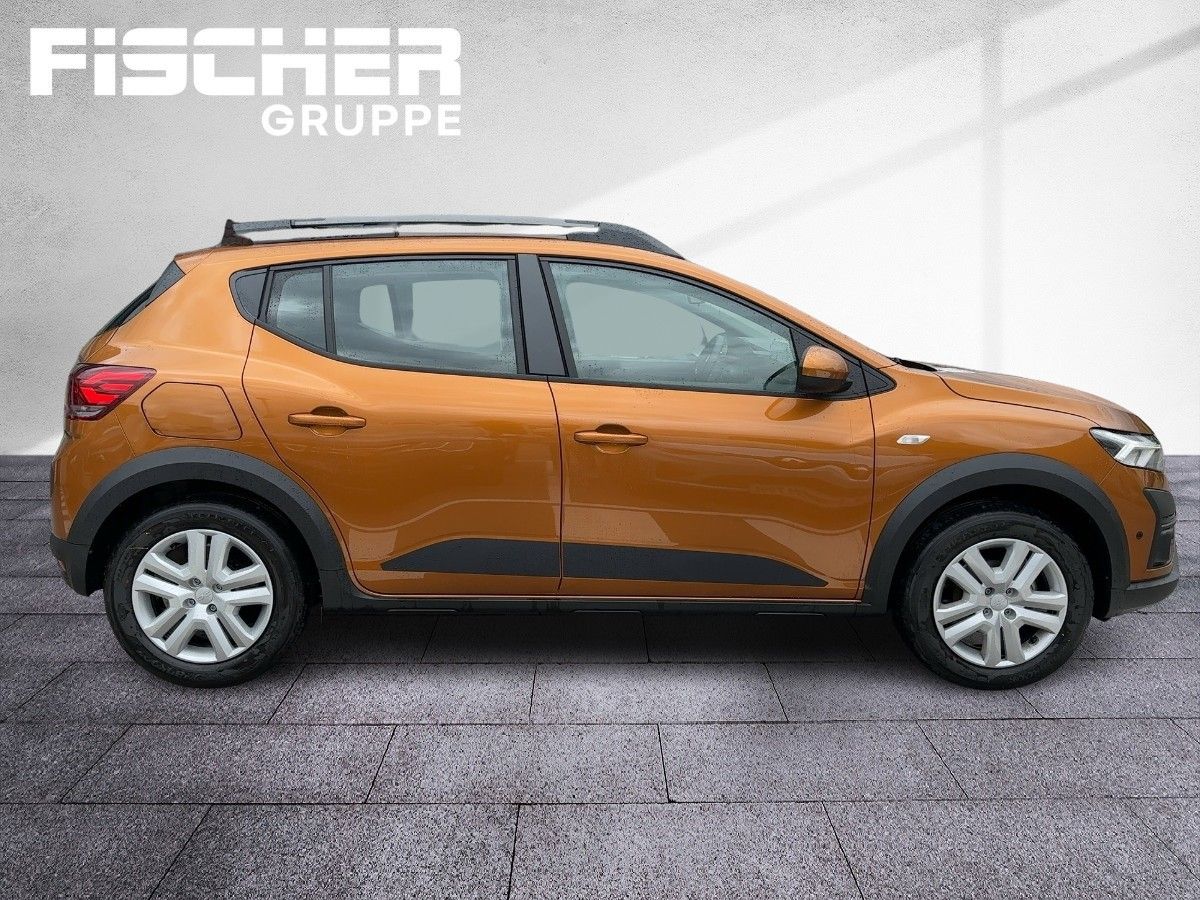 Fahrzeugabbildung Dacia Sandero Stepway Expression TCe 90 *sofort*