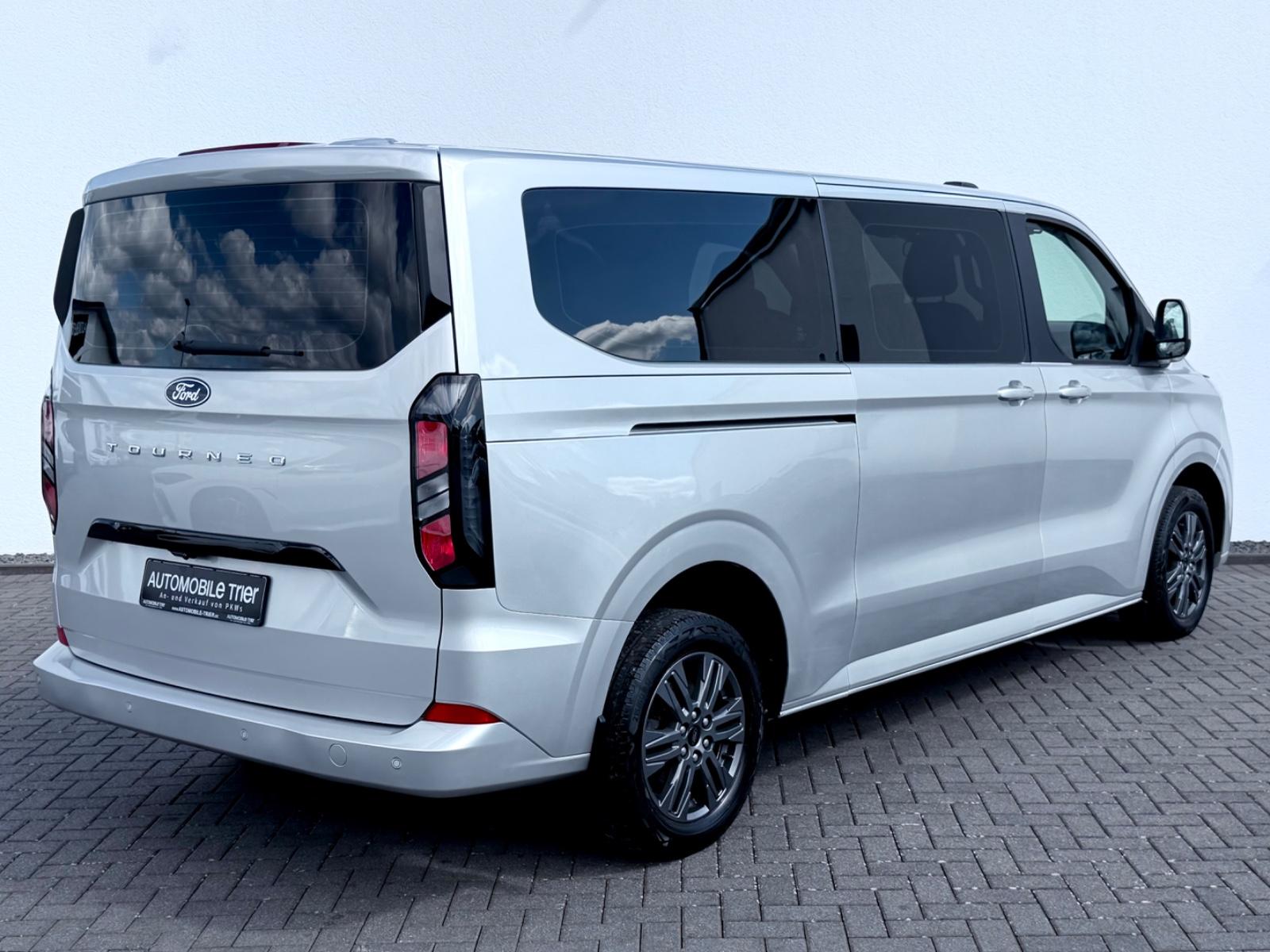 Ford Tourneo Custom 2.0d EcoBlue L2 Titanium 9.Sitzer