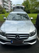 Mercedes-Benz E 200 T-Modell Avantgarde - Mercedes-Benz 200 mit Benzin-Antrieb: Kombi