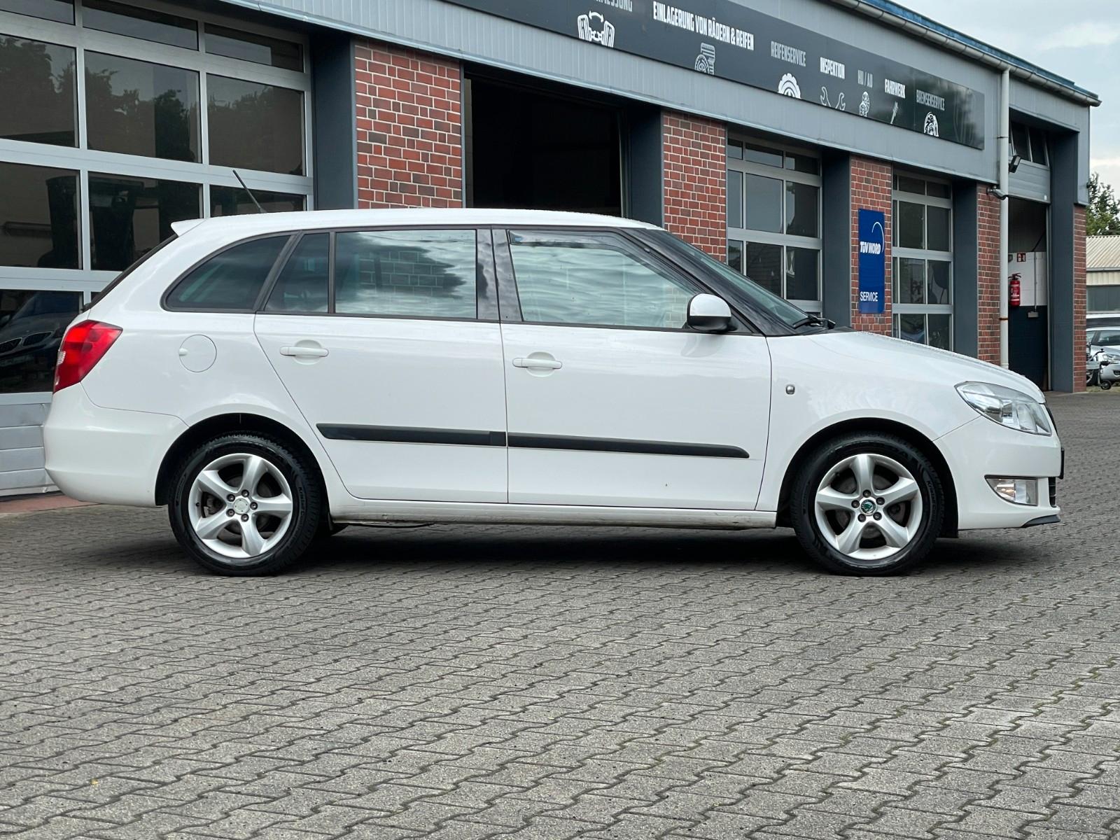 Skoda Fabia Combi Sport*TEMPOMAT*SITZHEIZUNG*KLIMA*