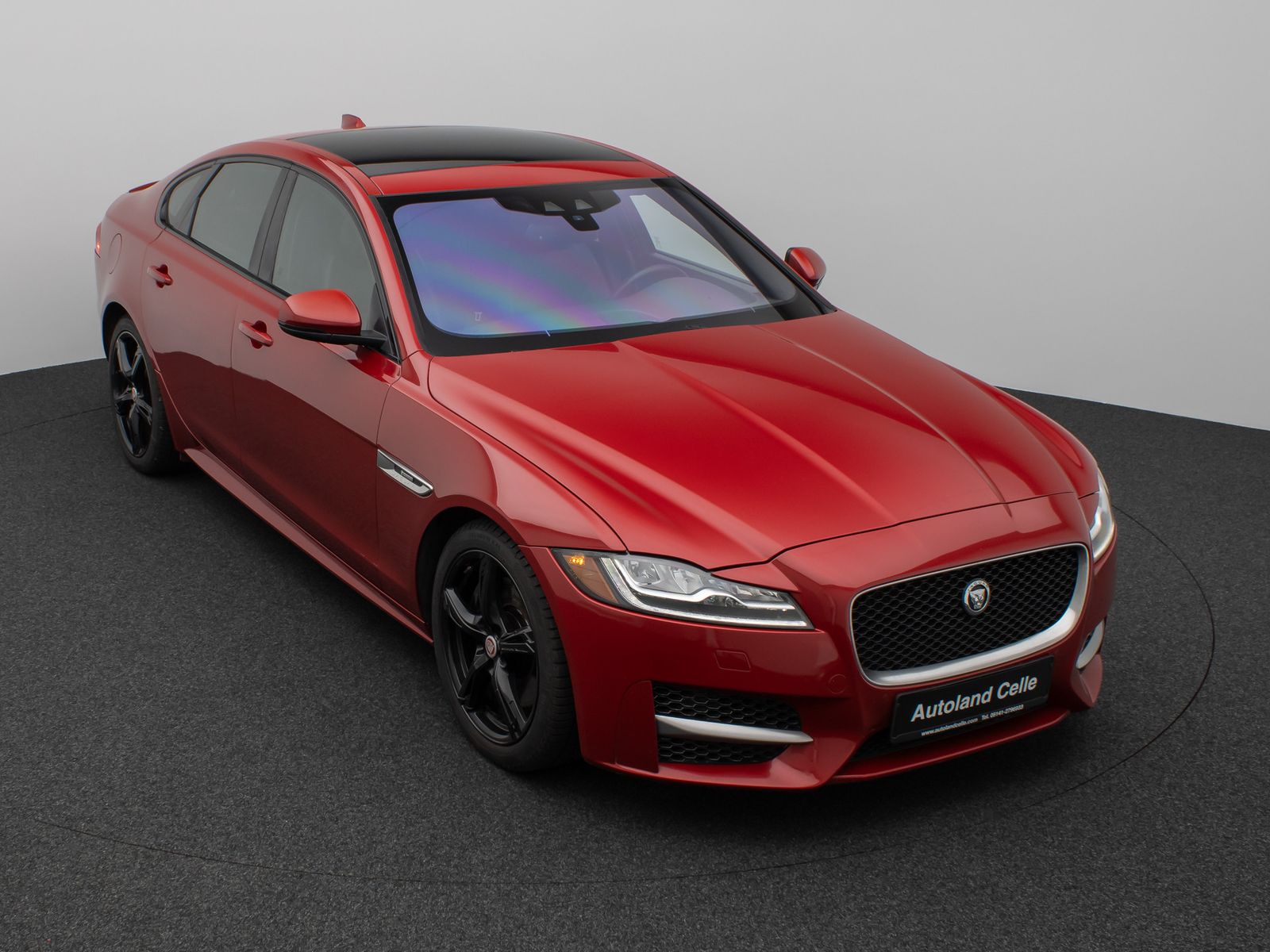 Fahrzeugabbildung Jaguar XF R-Sport Kamera Schiebedach Meridian Navi