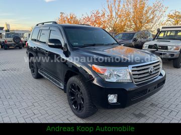 Toyota Land Cruiser - 2