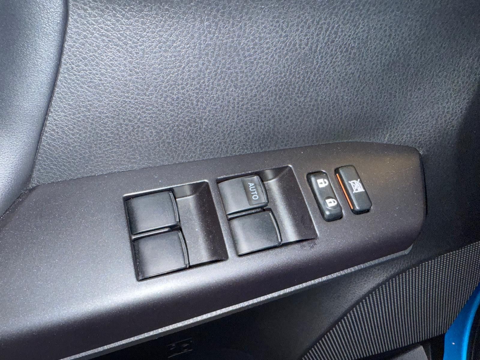 Fahrzeugabbildung Toyota RAV 4 RAV4 Hybrid Edition/ 1.HAND/AHK/KAMERA/LED