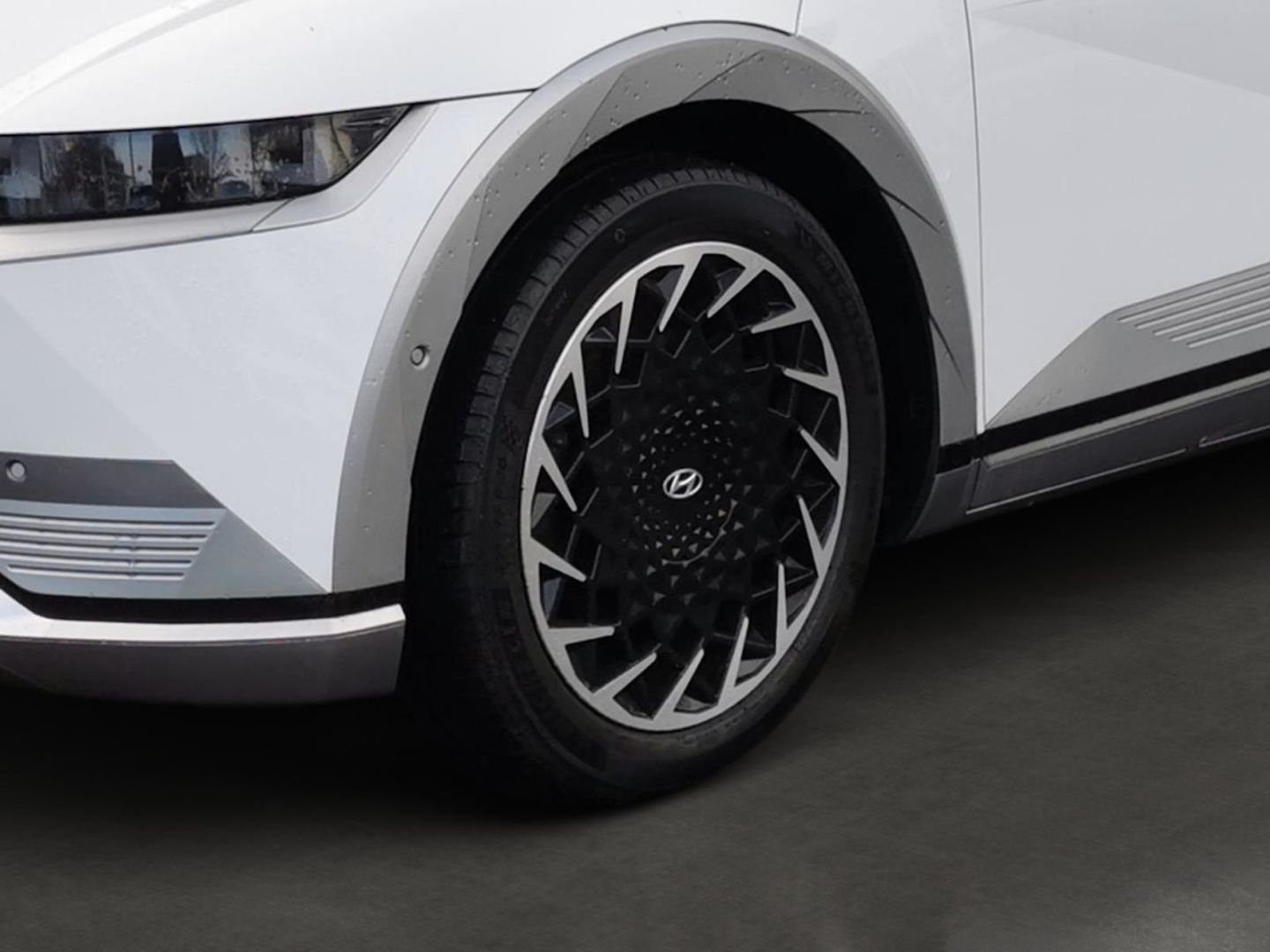 Fahrzeugabbildung Hyundai IONIQ 5 Uniq Elektro, inkl. 20 Zoll Felgen, HUD