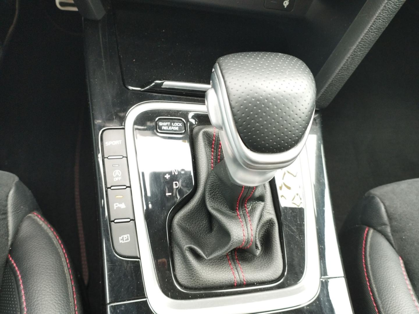 Kia ProCeed GT 1,6T KOMFORT-PAKET+Navi+Leder+JBL+Dig
