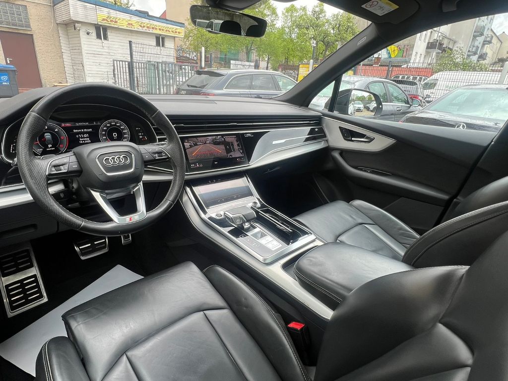 Audi Q7 50 TDI Quattro 3x S line*Pano*7.Sitzer*Matrix