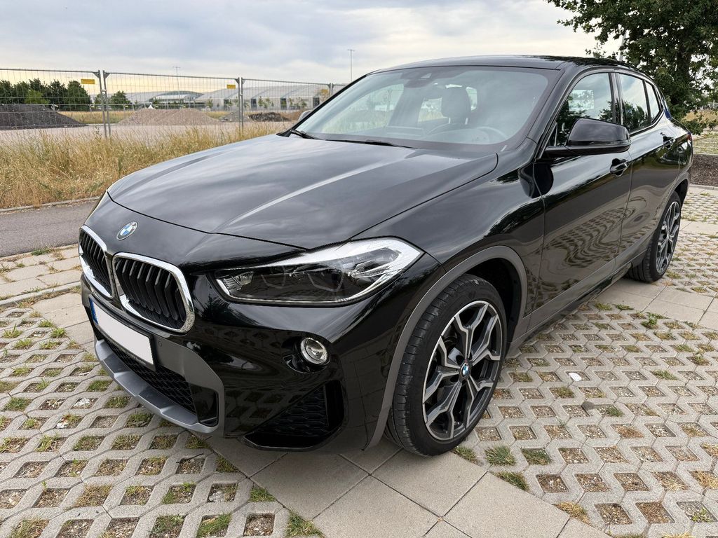 Image of BMW X2