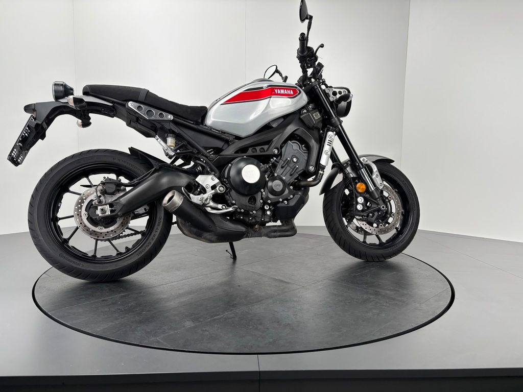 Fahrzeugabbildung Yamaha XSR 900 *TOP-ZUSTAND *SERVICE NEU