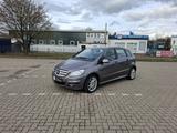 Mercedes-Benz B 180 CDI Automatik LM-Felgen SZH Tempom. PDC - gebrauchte Mercedes-Benz B 180 aus dem Jahr 2009