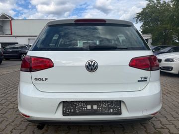 Volkswagen Golf - 5