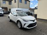 Toyota C-HR 1.8-l-VVTi Hybrid - Toyota C-HR in Essen
