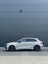 Audi RS3 Sportback*Kreide*MatrixLED*280km/h*B&O