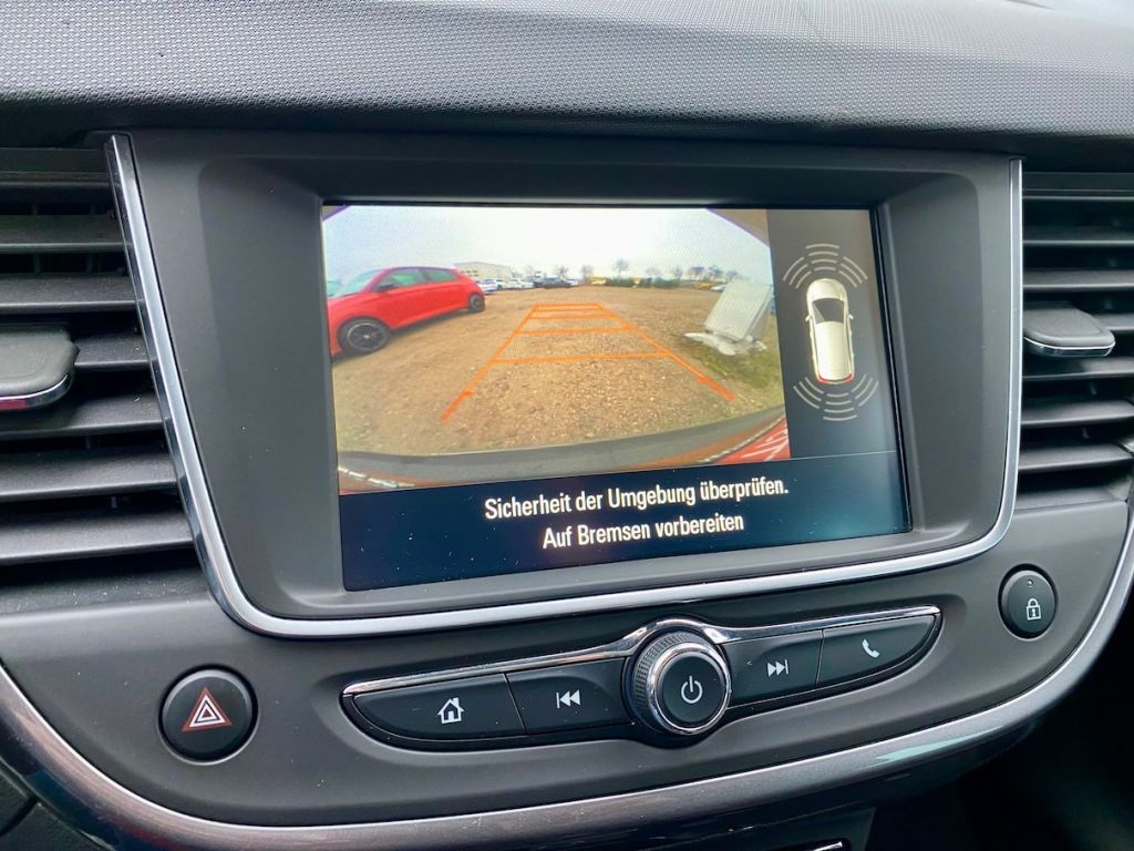 Fahrzeugabbildung Opel Crossland X 1.2 Selection AAC ISOFIX PDC SHZ GRA