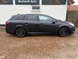 Toyota Avensis T2 - Toyota Avensis mit Benzin-Antrieb: Automatik