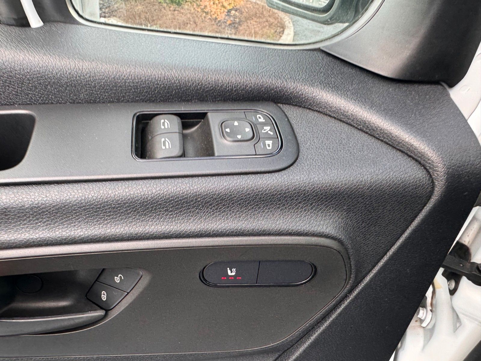 Fahrzeugabbildung Mercedes-Benz Sprinter 317 CDI 3665 9G Klima 360 SHZ MBUX