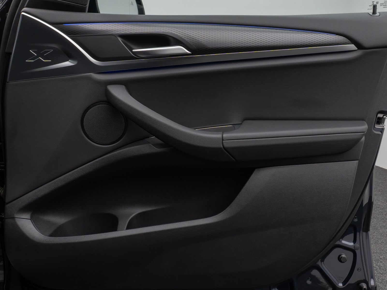 Fahrzeugabbildung BMW X3 xD20d M Sport Kamera Laser DAB HiFi AHK Komfo