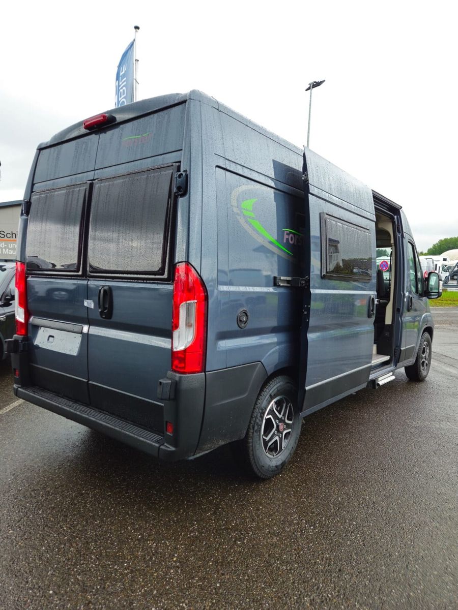 Fahrzeugabbildung Forster Vantasy FV599HB Autom.140PS