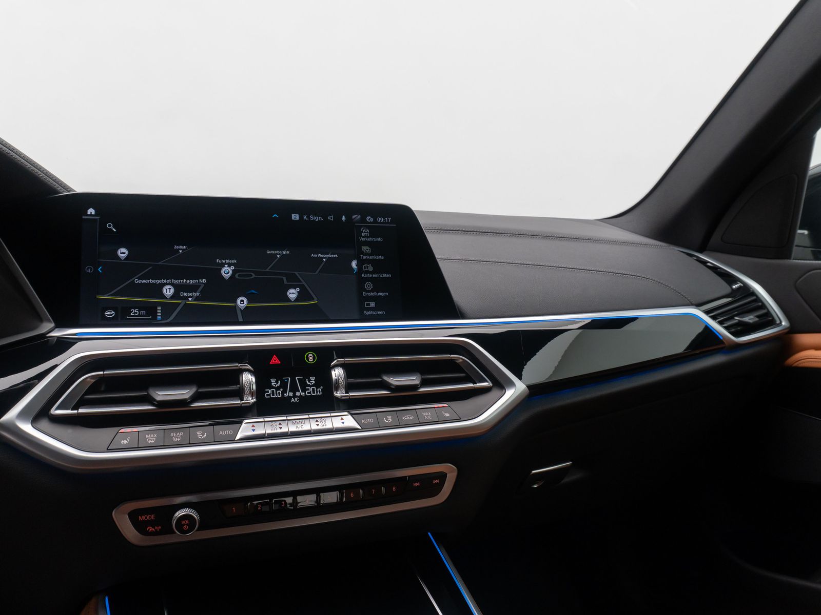 Fahrzeugabbildung BMW X5 xD45e M Sport Laser 360° DAB HUD Individual