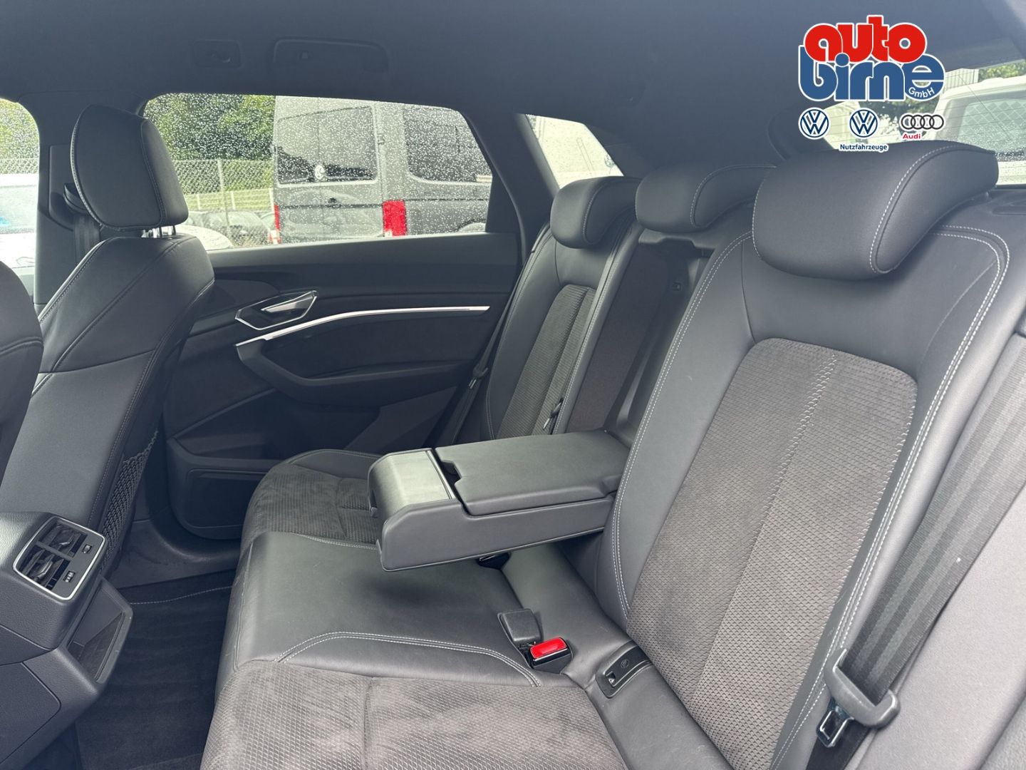e-tron 50 quattro S line Luftfederung AD Niveau 