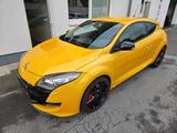 Renault Megane III Coupe R.S. Trophy Leder Sirius Gelb - Renault Megane: Trophy