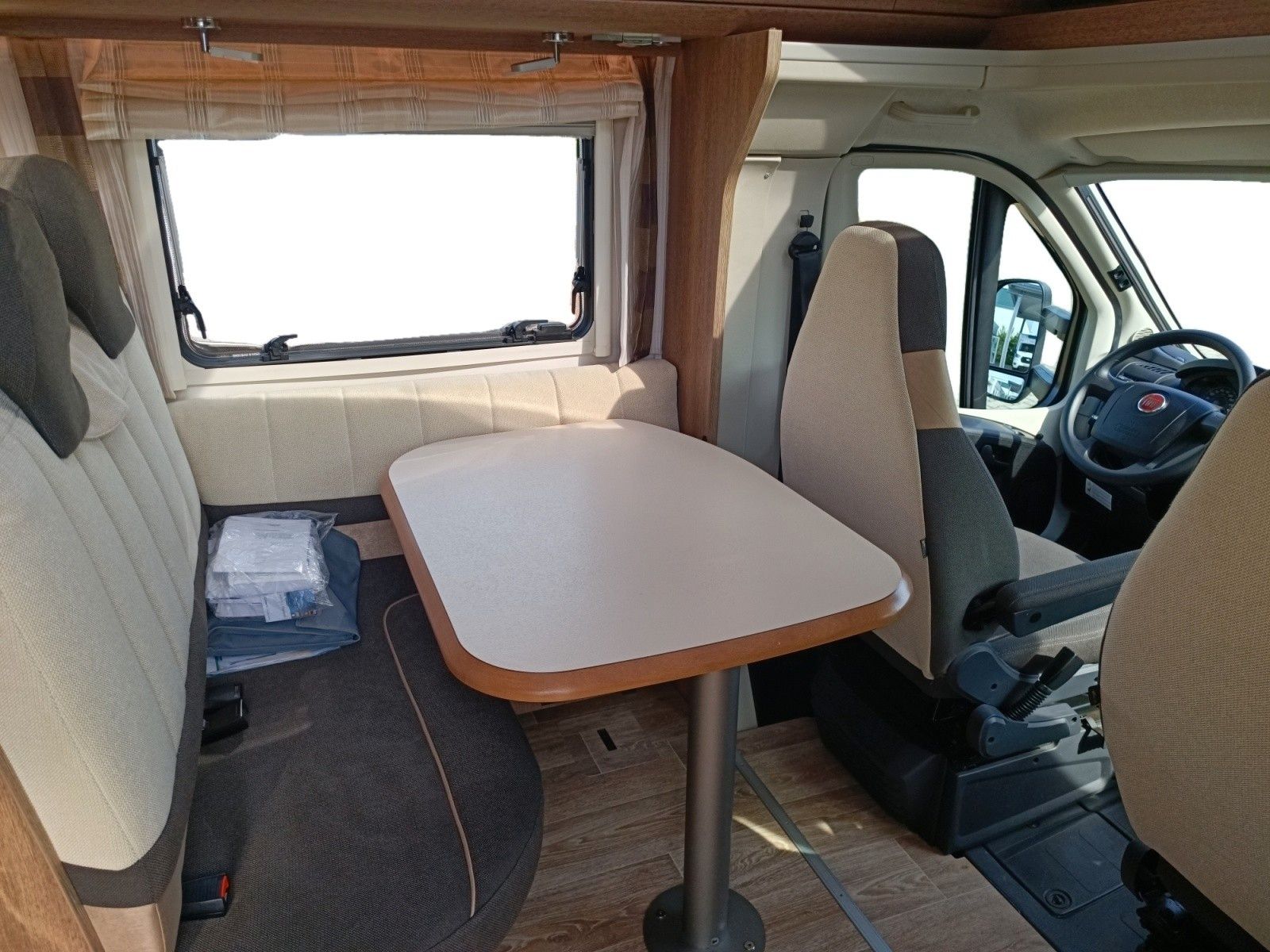 Fahrzeugabbildung Dethleffs T7150-2 Esprit *4,25t*Queensbett*Dachklima