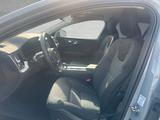 Volvo V60 B4 Mild-Hybrid Core ACC BLIS LED - Volvo V60 aus 2025