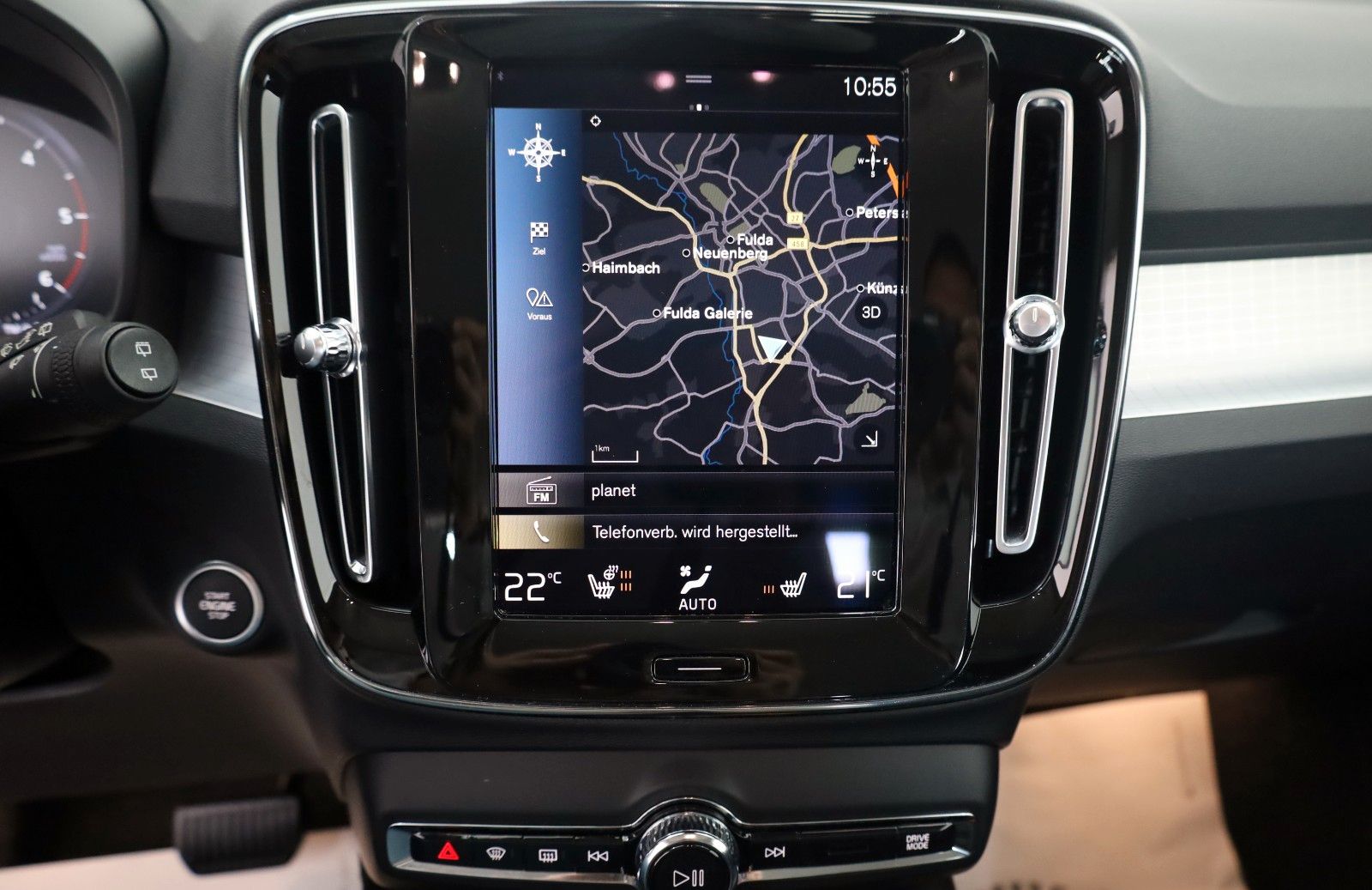 Fahrzeugabbildung Volvo XC40 Momentum Pro Leder,Navi,LED,Kamera,SH,AHK