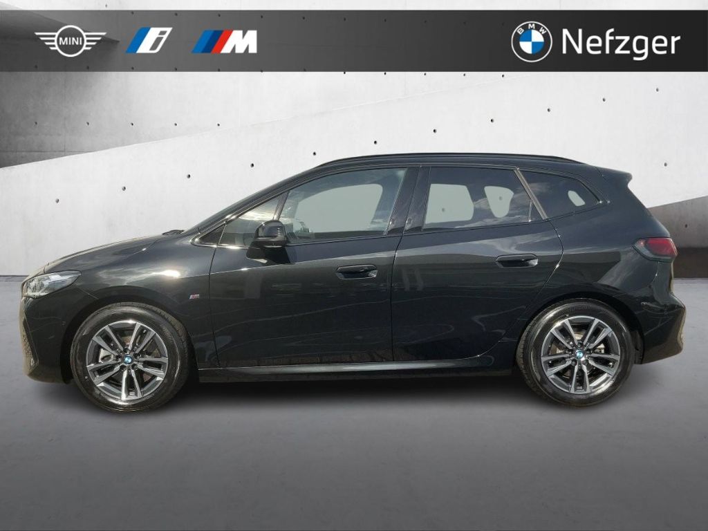BMW 223 Active Tourer - Bild 2