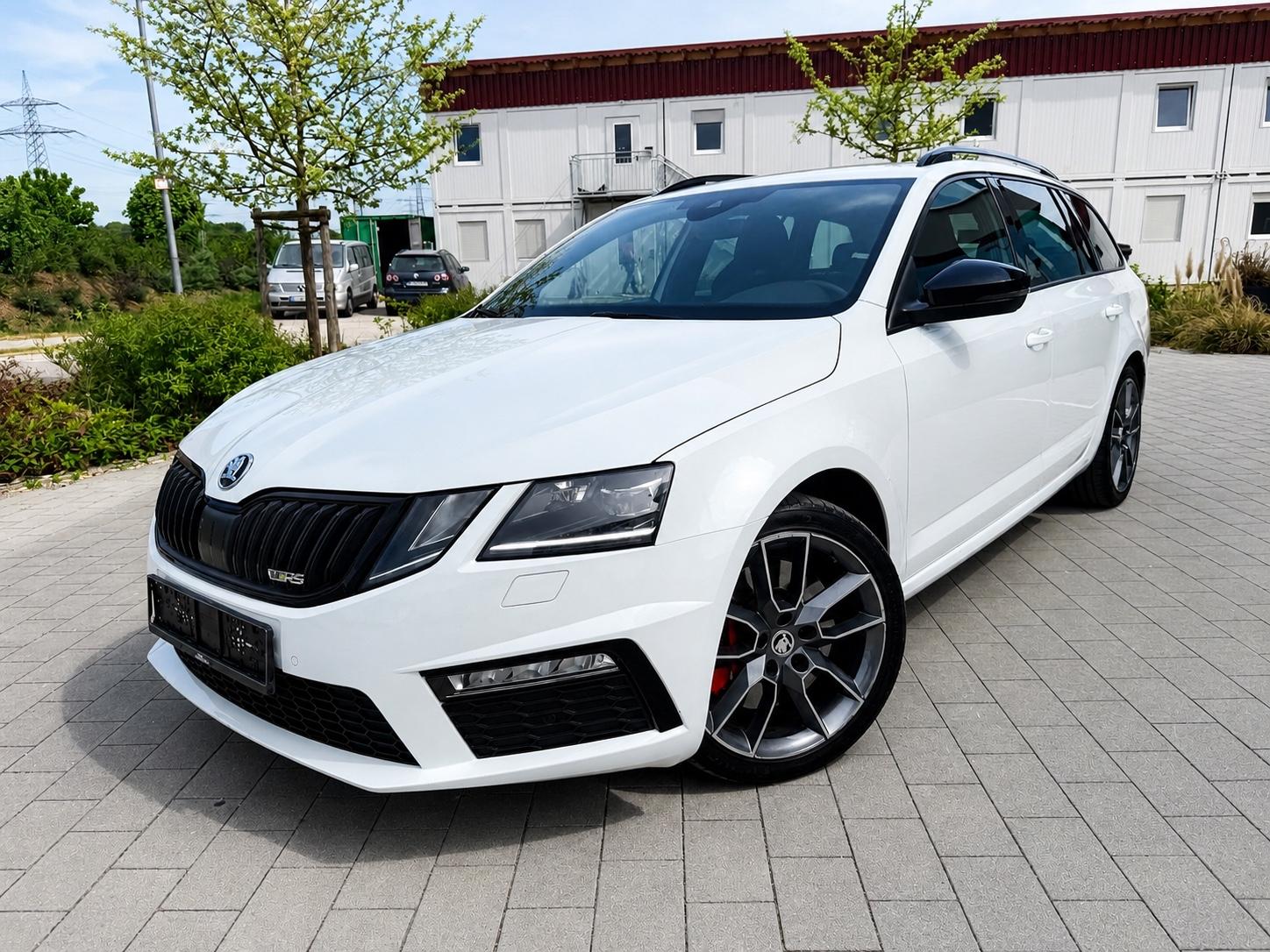 Skoda Octavia Combi RS XEN NAV KAM ALU 1. Hd