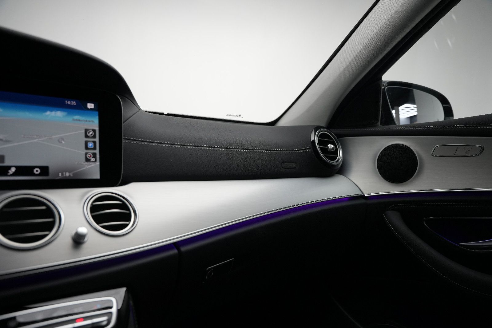 Fahrzeugabbildung Mercedes-Benz E 300 de/Plug-in/Leder/Ambiente/LED/360°Cam/SHZ/