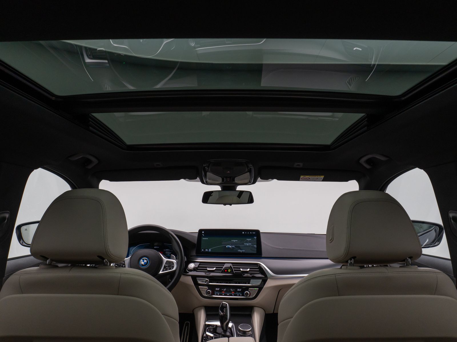 Fahrzeugabbildung BMW 530e xD M Sport Pro Panoram Kamera Laser HUD H/K