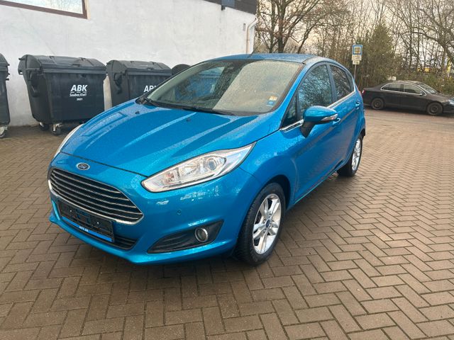 Ford Fiesta Titanium / Klima / Euro 6 / SHZ / GARANTI