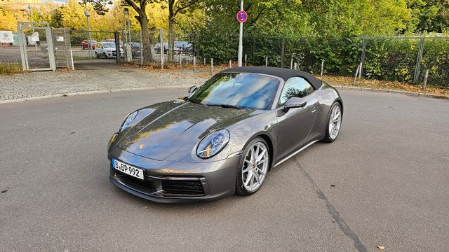 PORSCHE 992 Carrera S Cabrio 9.800 km Wartung neu Werksg