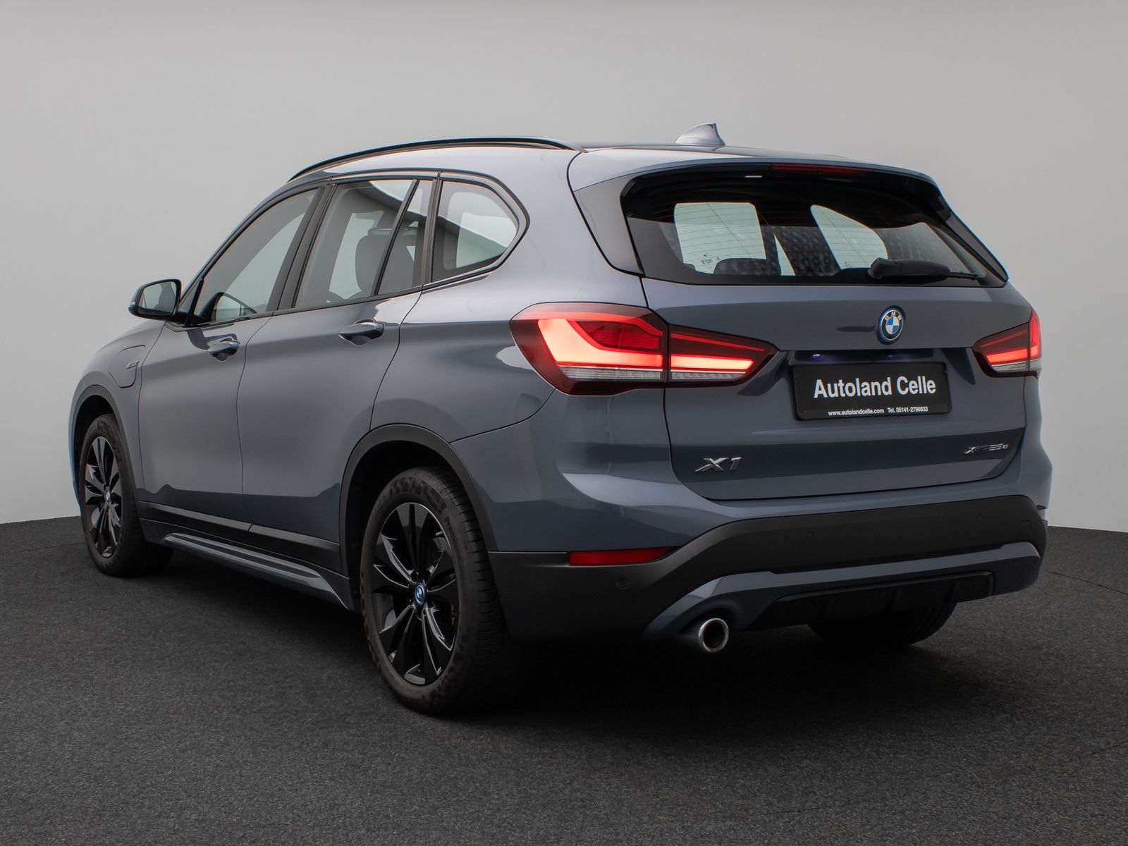 Fahrzeugabbildung BMW X1 xD25e Sport Line Kamera HUD DAB Komfort Navi+