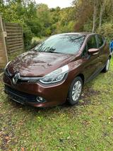 Renault Clio 1.2 16V Dynamique Navi Bluetooth Tempomat - Renault Clio: Dynamique 16v