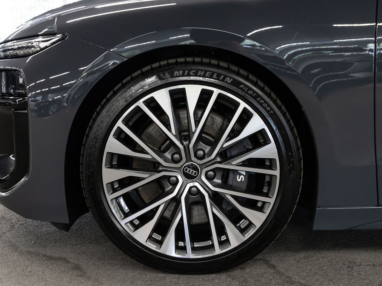 Audi S6 e-tron - Bild 15